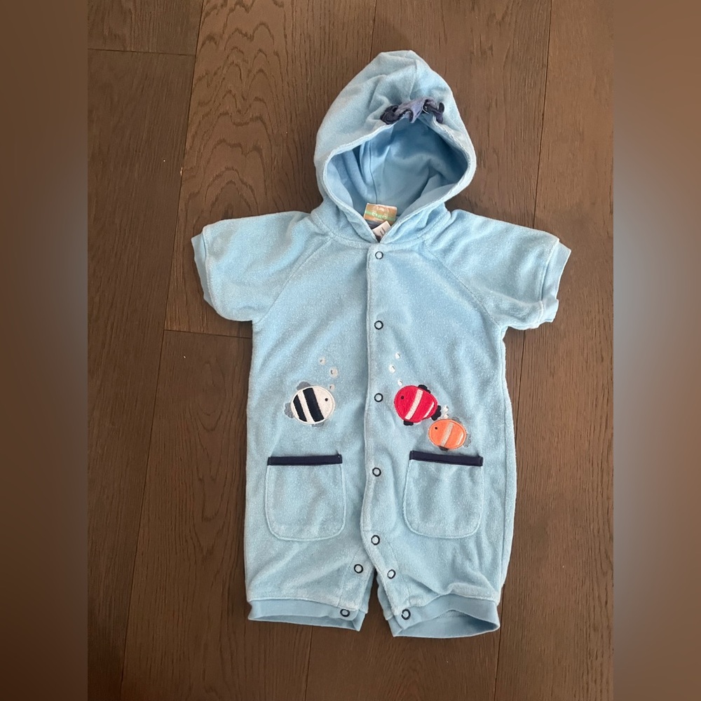 Bruins brand terry cloth hooded towel 3-6M brand new